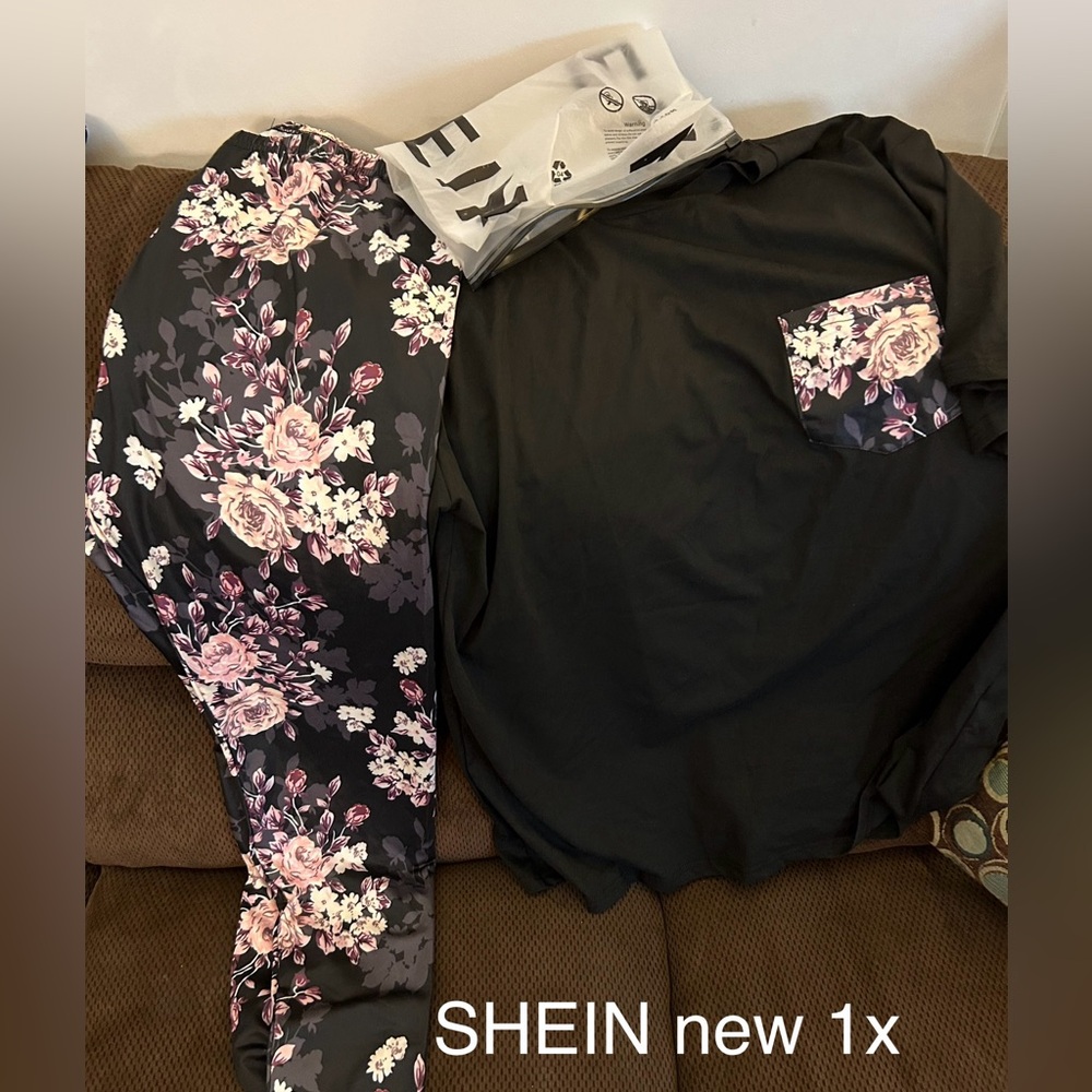 SHEIN 1x leggings with matching shirt